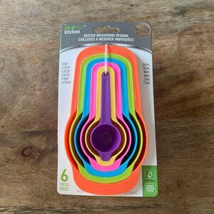 5/$20 NEW Colorful Nested Measuring Cups Set #4
